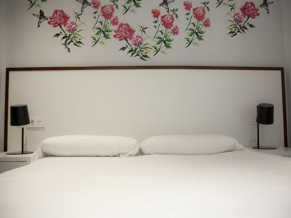 Flats Friends Soho Suites Валенсия Экстерьер фото